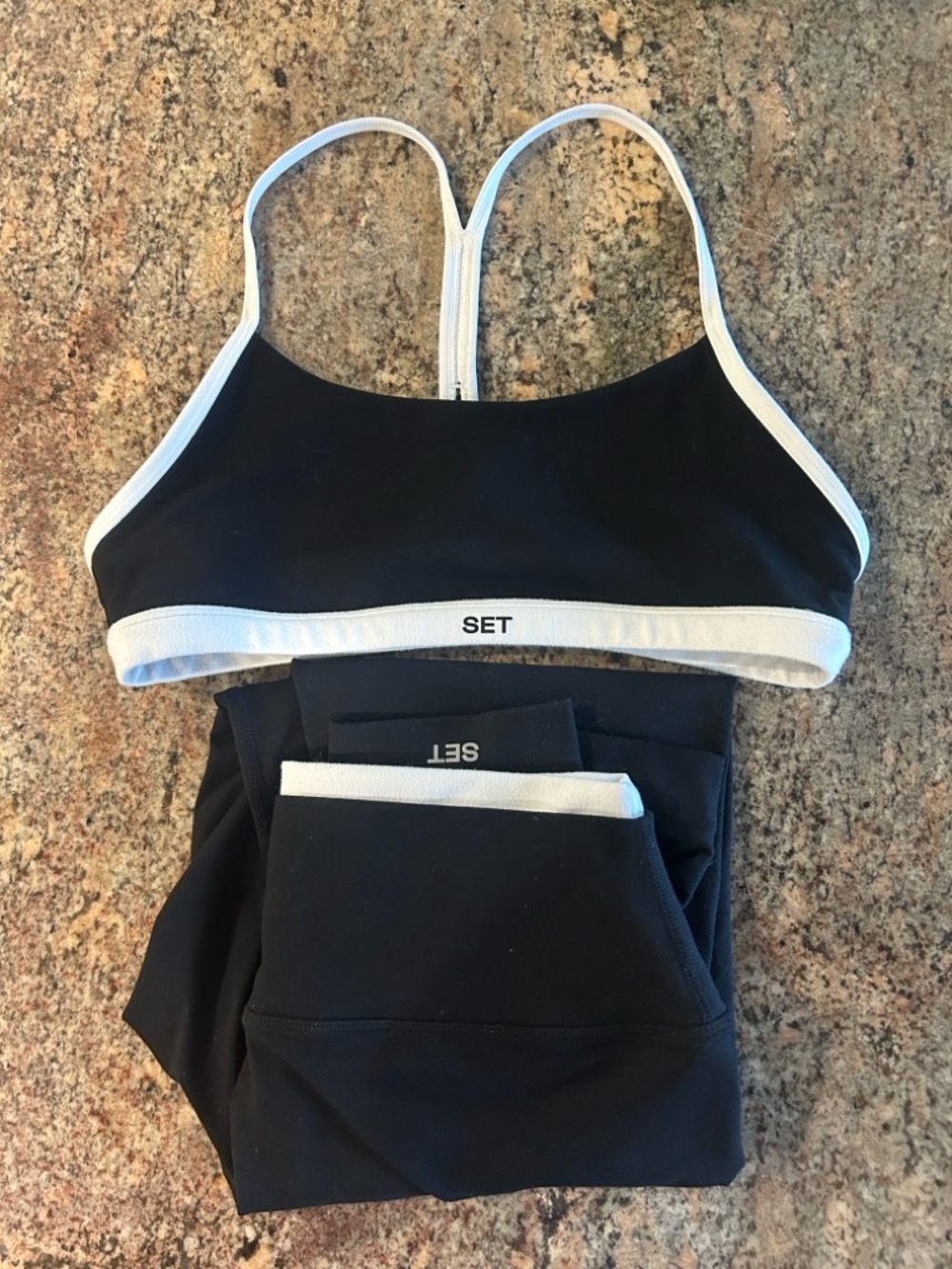 SET Active Formcloud Leggings Size Large *BOTTOMS ONLY, matching set avail*